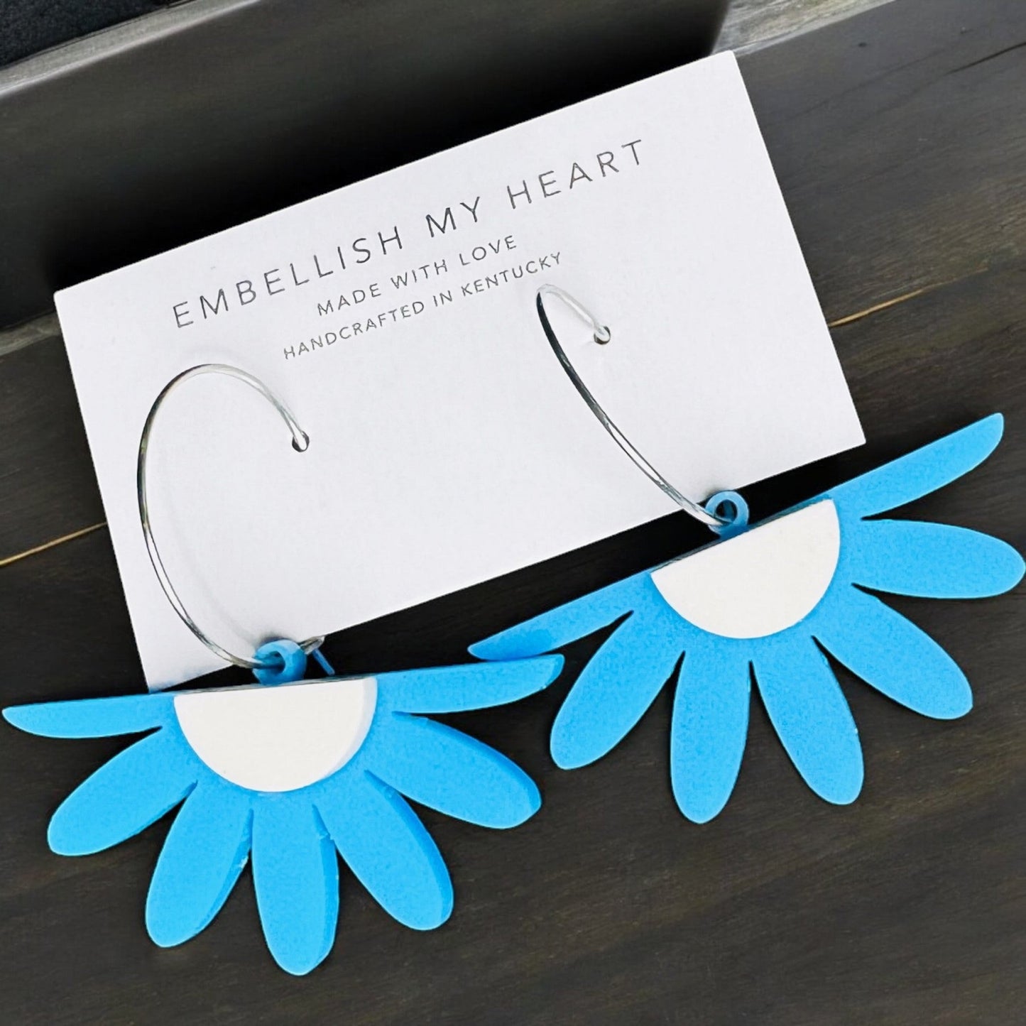 Blue Skies Daisy Split & Swing Earrings - Embellish My Heart