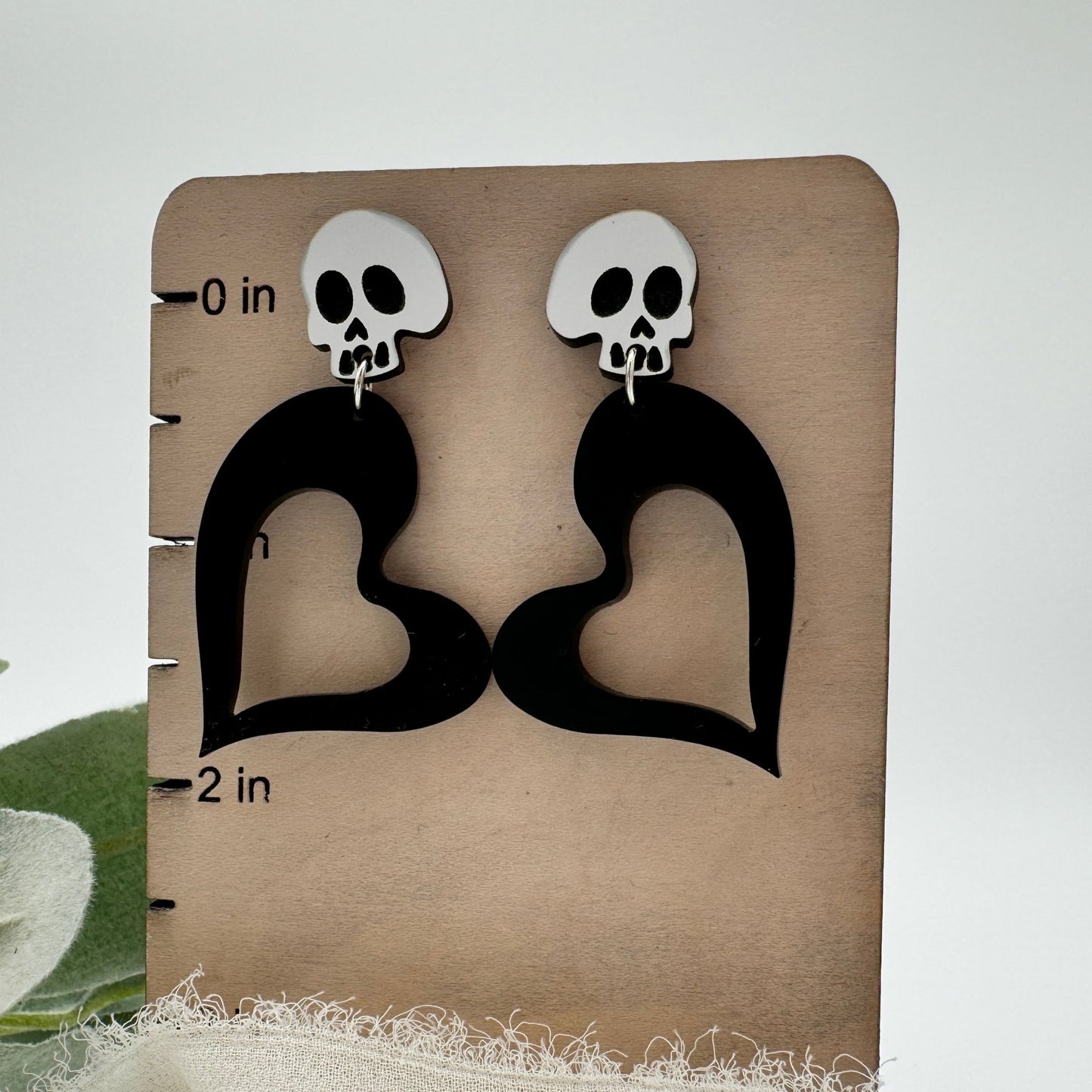 Rebel Heart Skull Dangle Earrings - Embellish My Heart