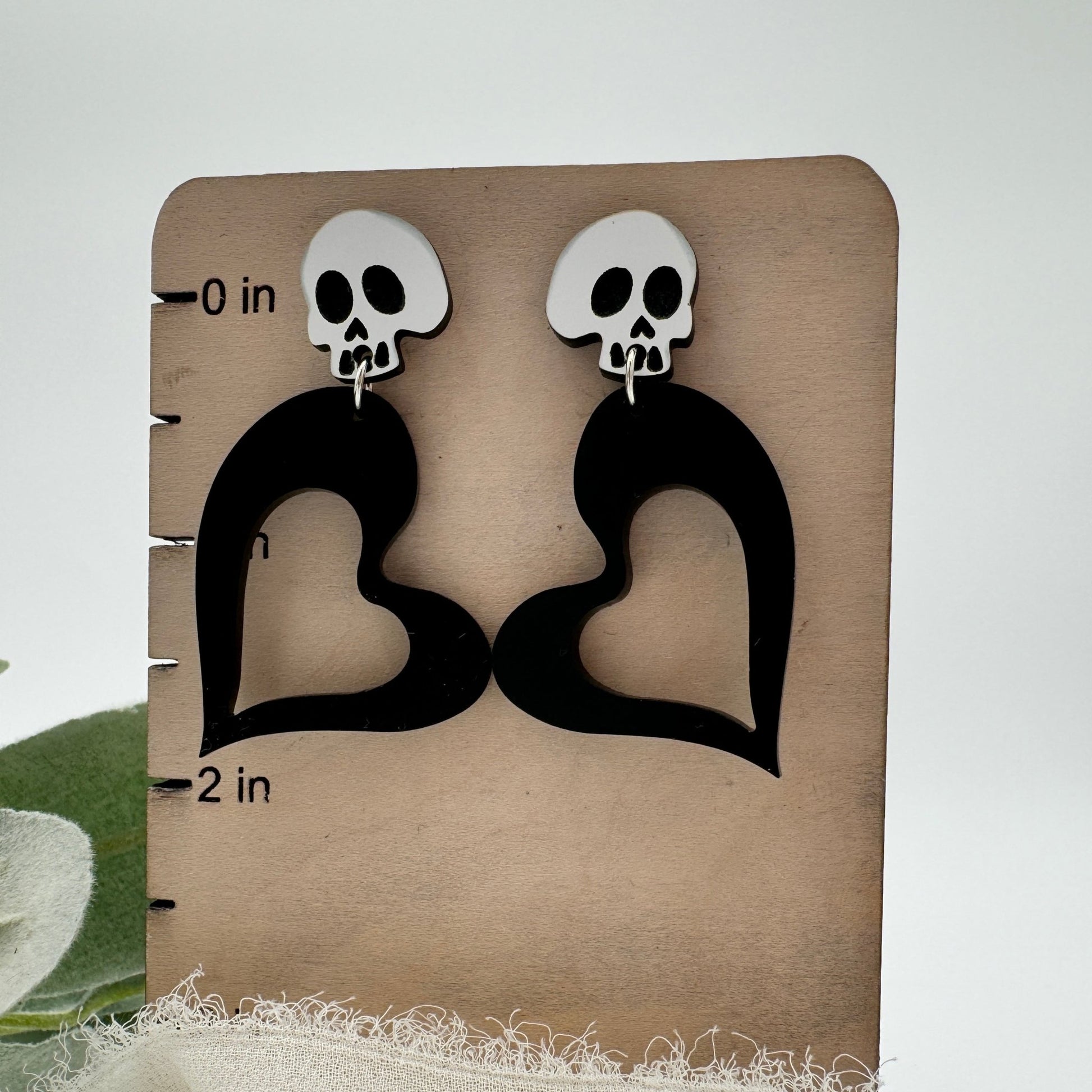 Rebel Heart Skull Dangle Earrings - Embellish My Heart