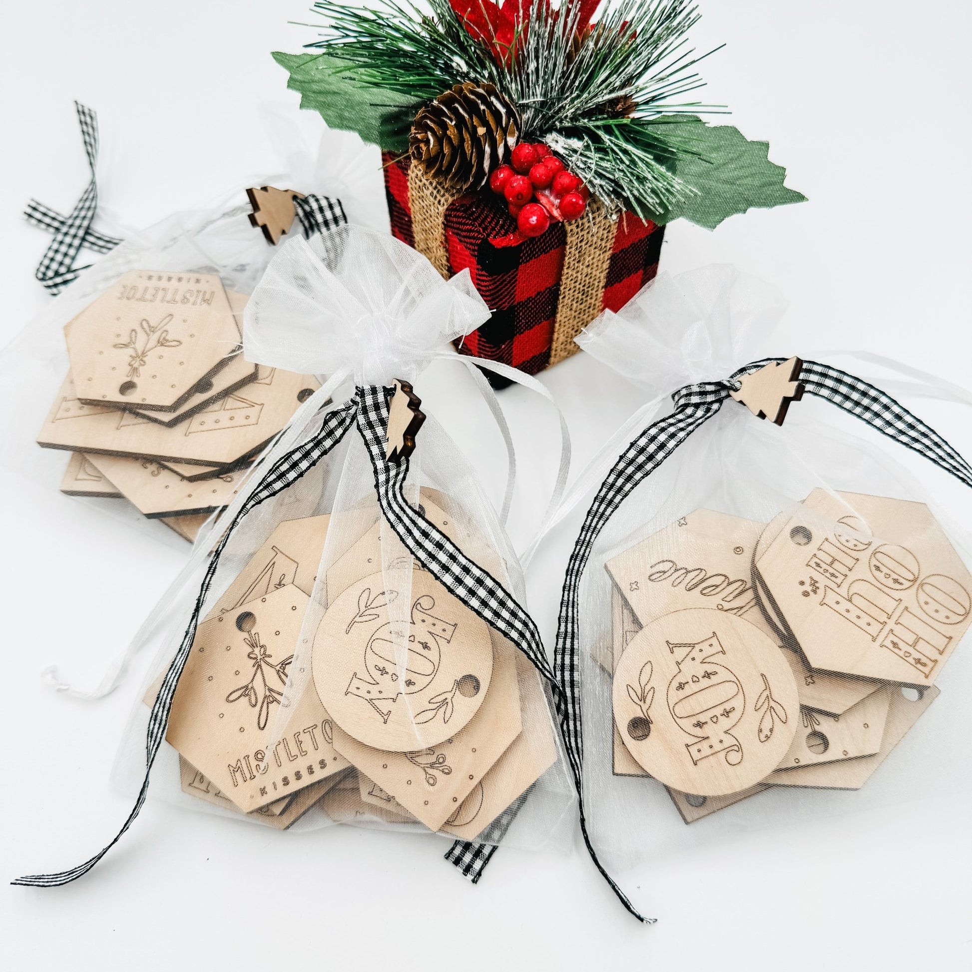 Wooden Christmas Gift Tags β Set of 10 - Embellish My Heart